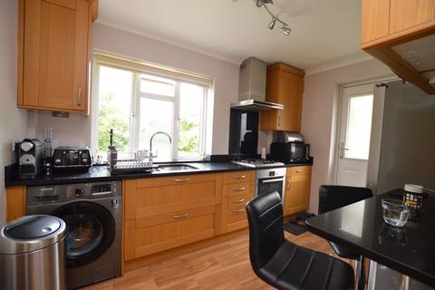 18 Salisbury Road, Pinner, HA5 2NN