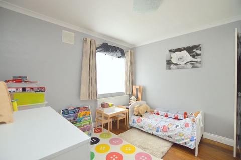 18 Salisbury Road, Pinner, HA5 2NN