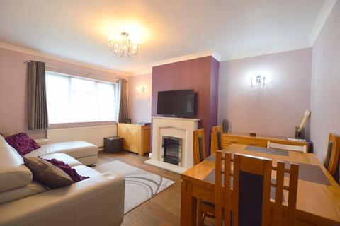 18 Salisbury Road, Pinner, HA5 2NN