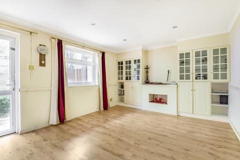 11 Duddington Close, London, SE9 4JD