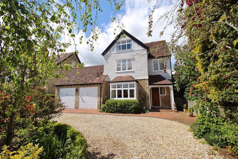 WOODSTOCK ROAD, WITNEY OX28 1ED 5 bed detached house - £800,000