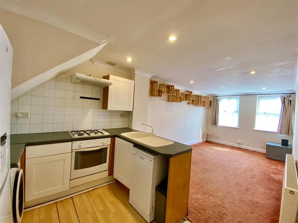 Kitchen Lounge.jpg