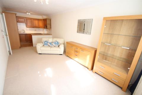 1 bedroom retirement property for sale - Rayleigh Road, Leigh-On-Sea