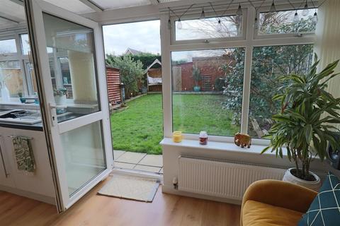 26 Conrad Road, Lowestoft, NR33 8QB