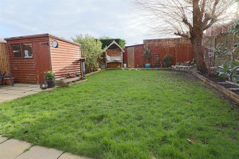 26 Conrad Road, Lowestoft, NR33 8QB