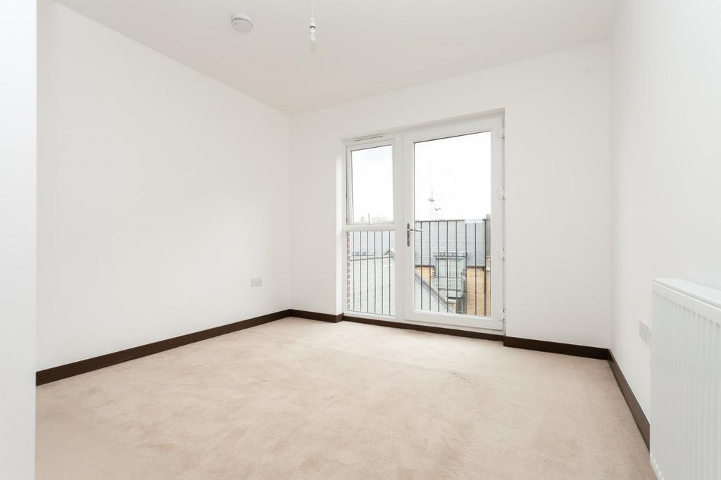 Apartment in Essex - View 3