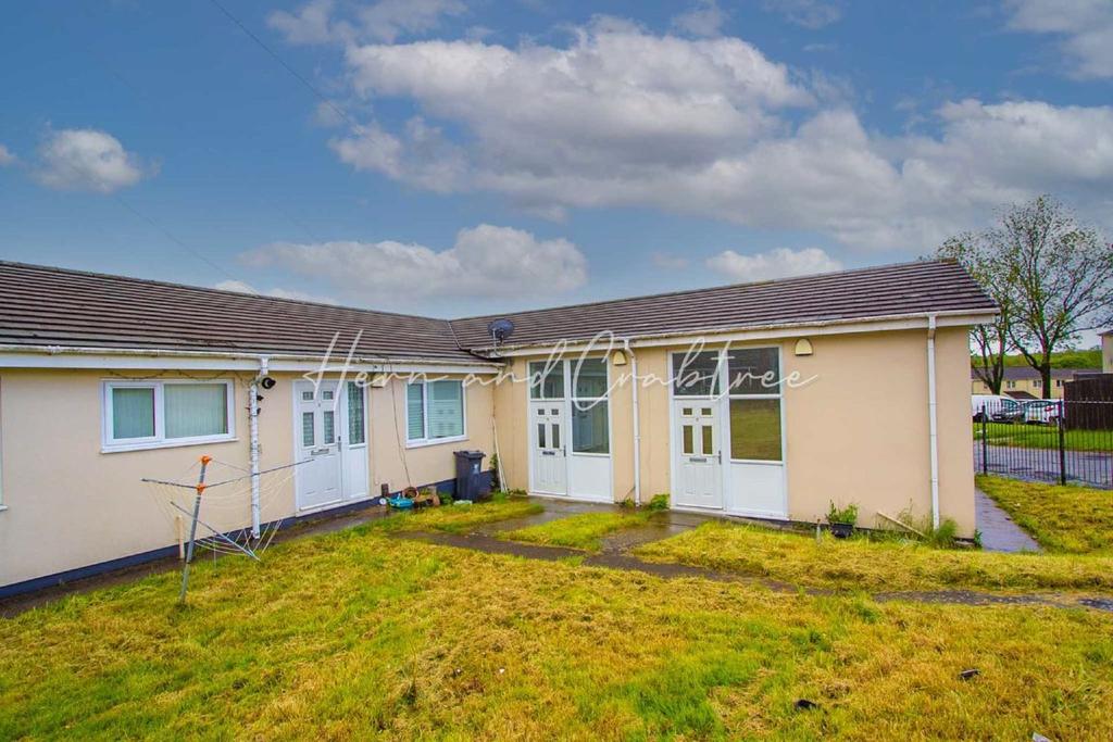 Bryn Celyn, Pentwyn, Cardiff 1 bed terraced bungalow for sale £100,000