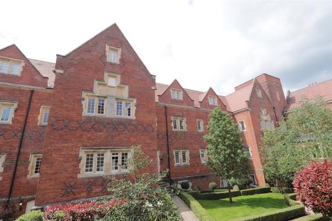 5, Tudor Court The Galleries, Warley, Brentwood, CM14 5FS