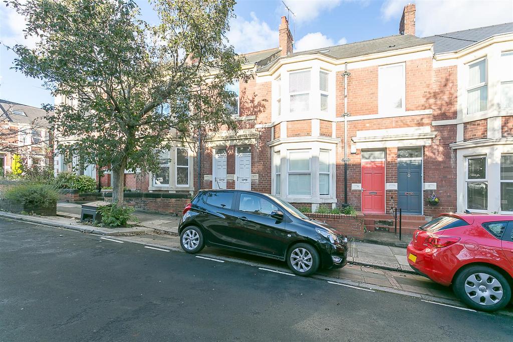 Amble Grove, Sandyford, Newcastle upon Tyne 3 bed flat £175,000