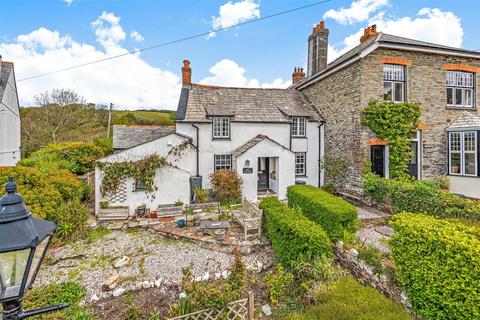 May Cottage Fore Street, Boscastle, PL35 0AU