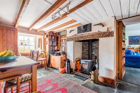 May Cottage Fore Street, Boscastle, PL35 0AU