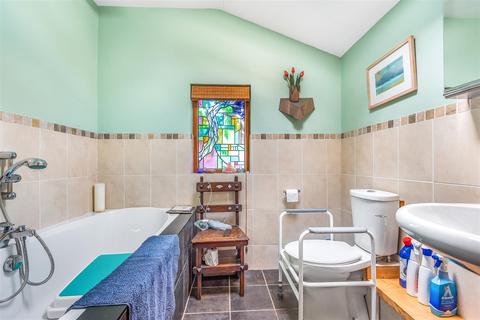 May Cottage Fore Street, Boscastle, PL35 0AU