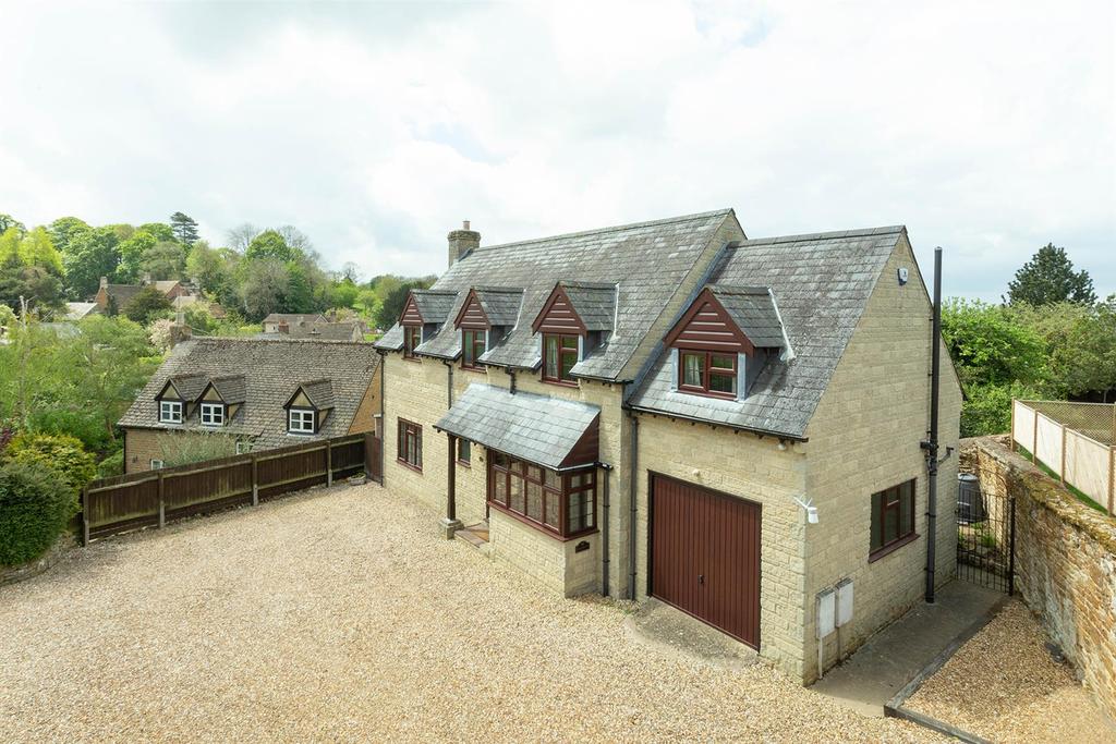 Corby Road, Cottingham, Market Harborough 4 bed house £450,000