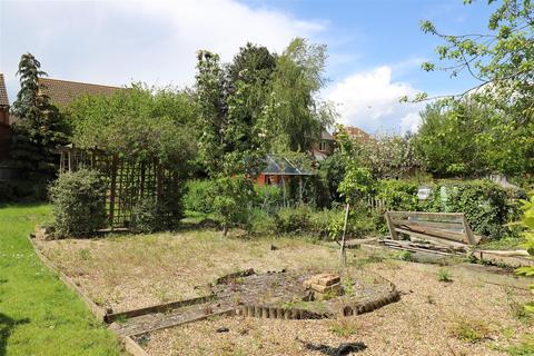 56 Allington Way, Maidstone, ME16 0HN