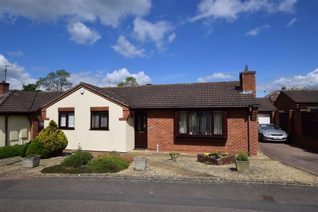Raven Drive, St Peters, Worcester 3 bed detached bungalow £350,000