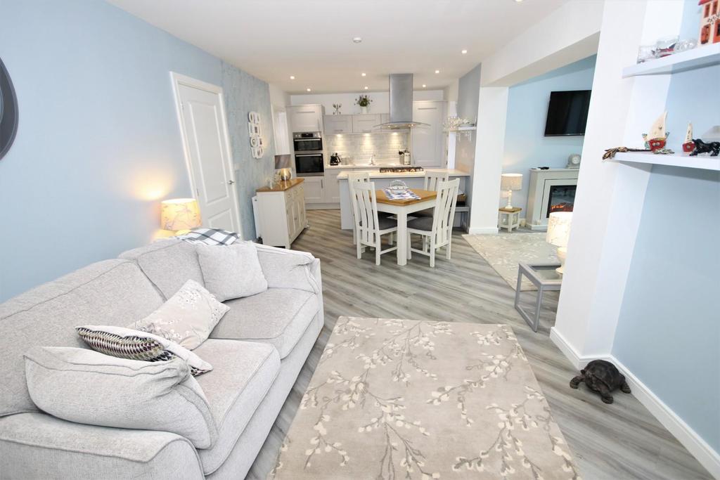 Kitchen/diner/family room