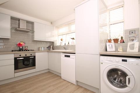 10 Farndale Road, Hartlepool, TS25 1BH