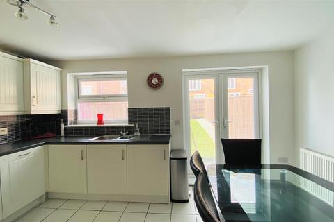 10 Douglas Way, Murton, Seaham, SR7 9HX