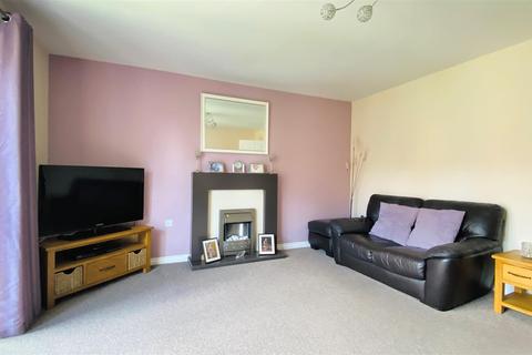 10 Douglas Way, Murton, Seaham, SR7 9HX