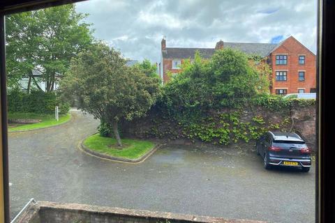 8 Bromwich Road, Worcester, WR2 4AA