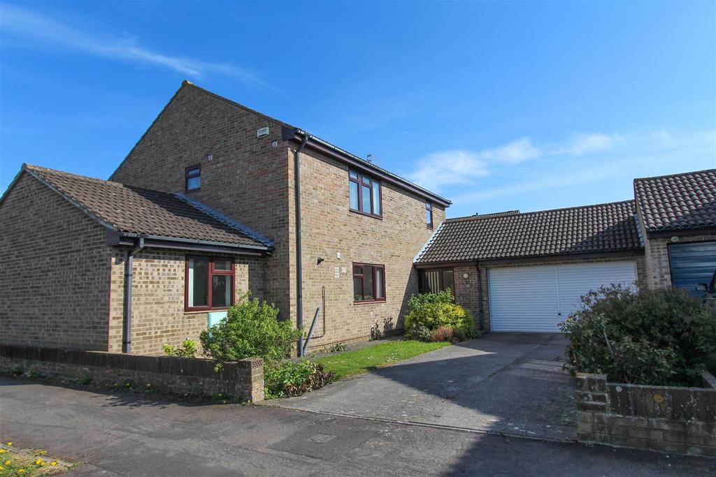 Manor Road, Keynsham, Bristol 4 bed house £525,000