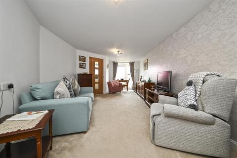1 bedroom apartment for sale - Eastland Grange, 16 Valentine Road, Hunstanton