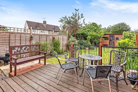 40 Cross Road, Feltham, TW13 6QW