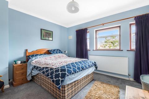 40 Cross Road, Feltham, TW13 6QW