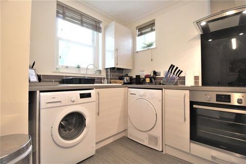 1 bedroom apartment to rent, Darnley Road, Gravesend, DA11