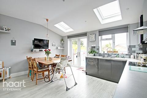 36 Brook Drive, Stevenage, SG2 8TR
