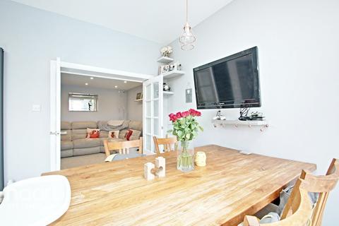 36 Brook Drive, Stevenage, SG2 8TR