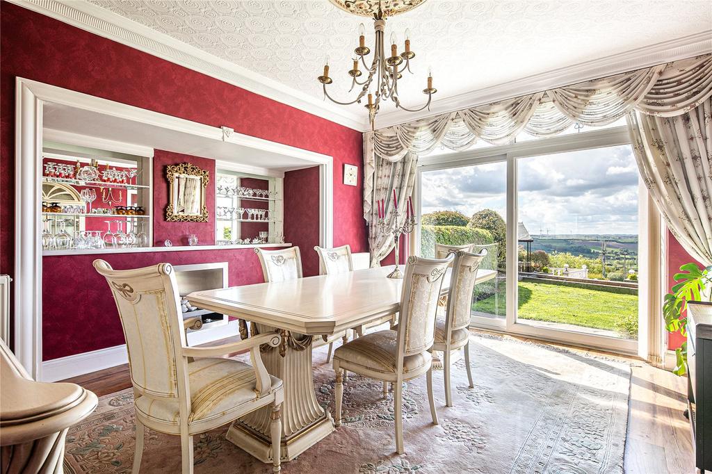 Royds Moor View, Beech Avenue, Brecks, Rotherham, S65 4 bed detached