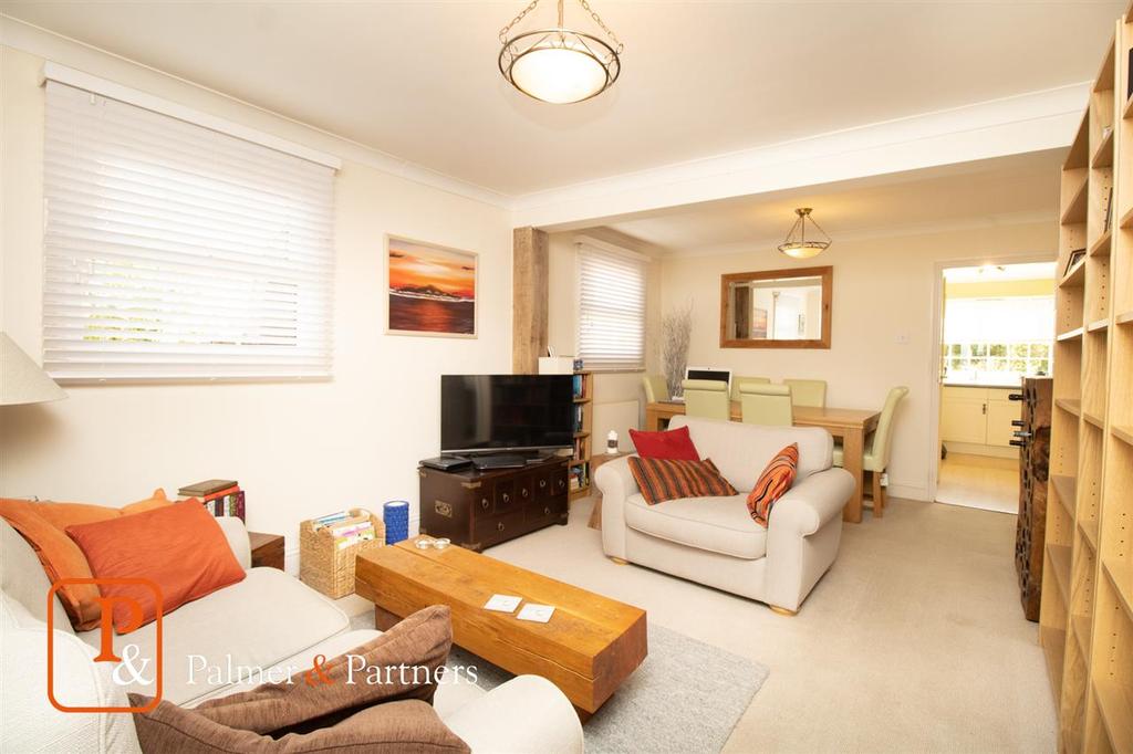 Rose Cottage, Bourne Road, West Bergholt, Colchester, CO6 2 bed