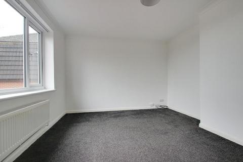 3 bedroom semi-detached house to rent, Blackthorn Place, Newcastle-under-Lyme