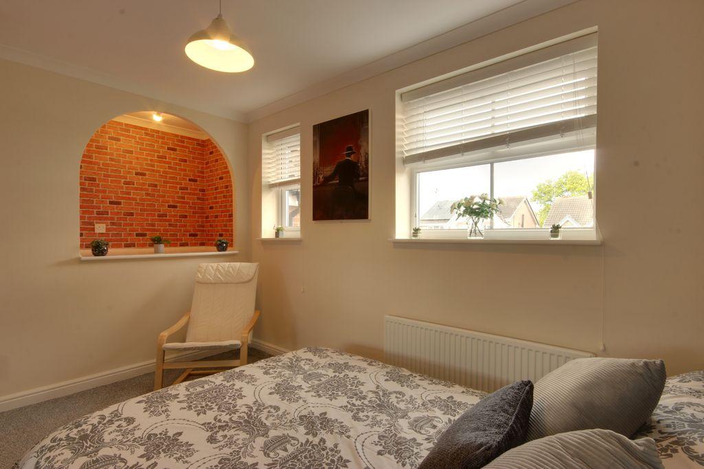 Bedroom 2 (Double)