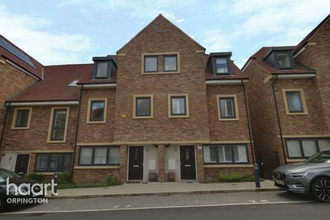 19 Acorn Way, Orpington, BR6 7FG