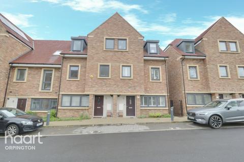 19 Acorn Way, Orpington, BR6 7FG