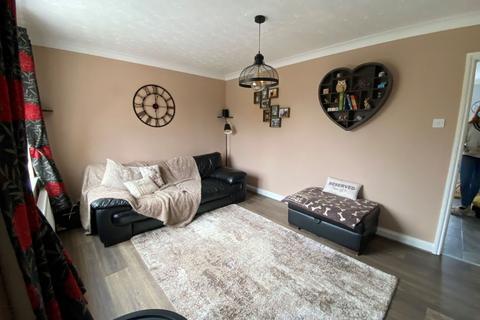 10 Allard Close, Northampton, NN3 5LY