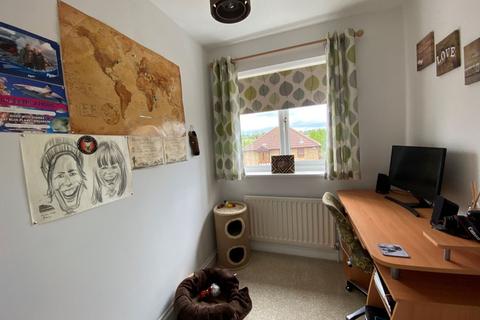 10 Allard Close, Northampton, NN3 5LY