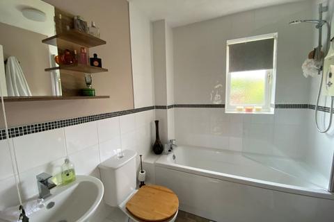 10 Allard Close, Northampton, NN3 5LY