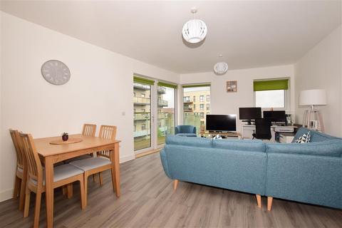 58 Otter Drive, Carshalton, SM5 2FH