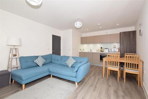 58 Otter Drive, Carshalton, SM5 2FH