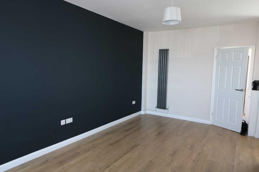 Central Square Maghull, Liverpool 2 bed apartment - £650 pcm (£150 pw)