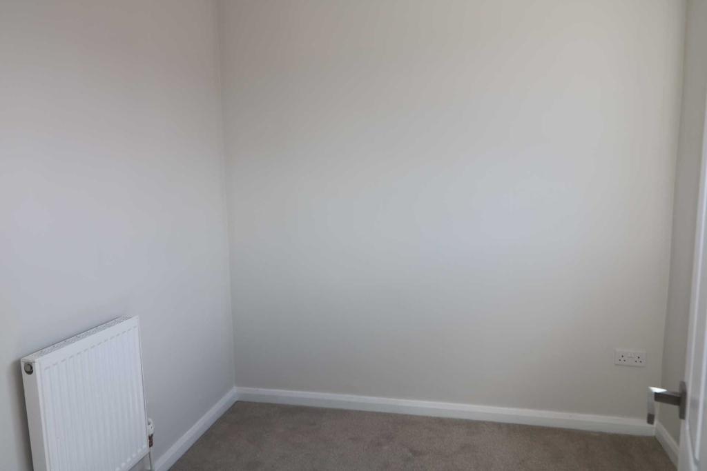 Central Square Maghull, Liverpool 2 bed apartment £650 pcm (£150 pw)