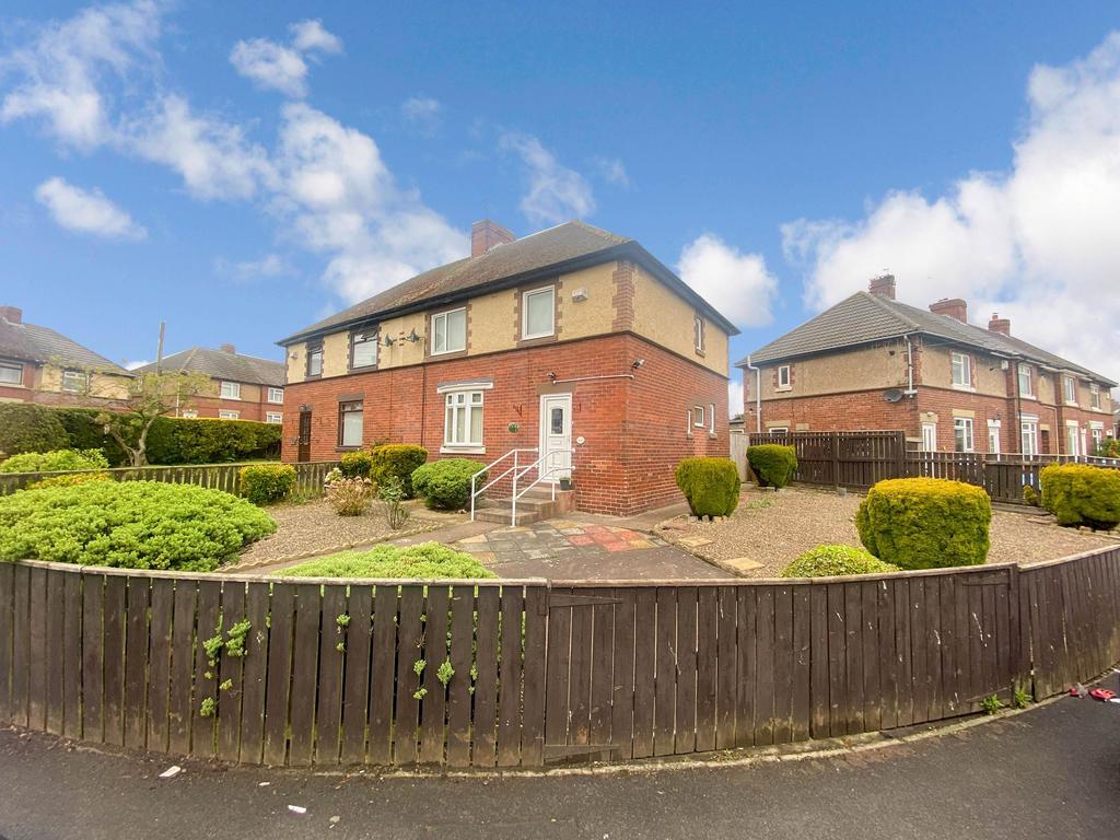 Green Crescent, Dudley, Cramlington... 3 bed semidetached house £95,000