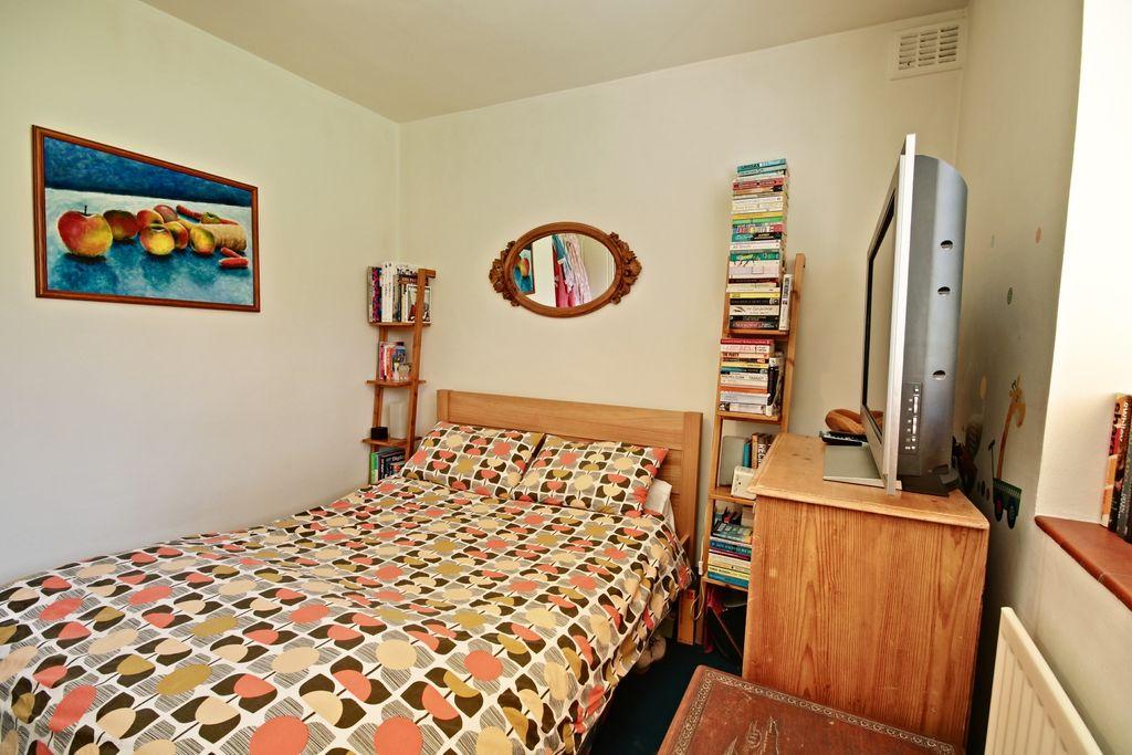 Bedroom 1 (Double)