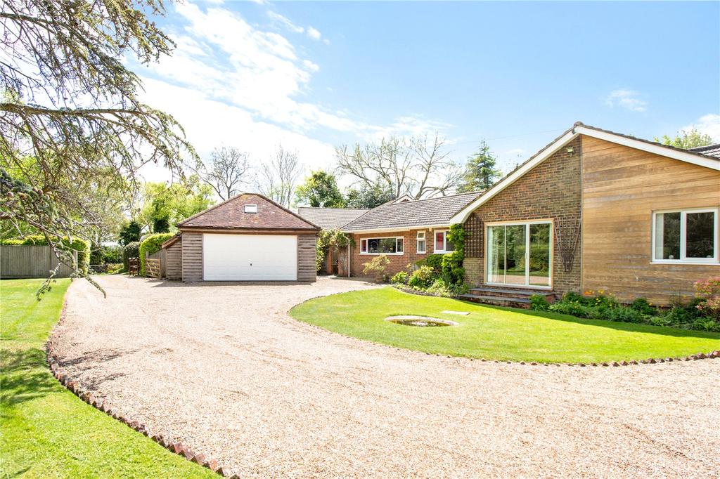 Windmill Hill, Alton, Hampshire, GU34 3 bed bungalow £925,000