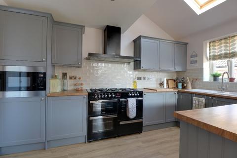 3 Faraday Walk, Colsterworth, Grantham, NG33 5GB
