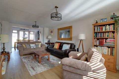 3 Faraday Walk, Colsterworth, Grantham, NG33 5GB