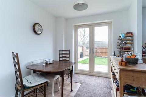5 Faraday Walk, Colsterworth, Grantham, NG33 5GB